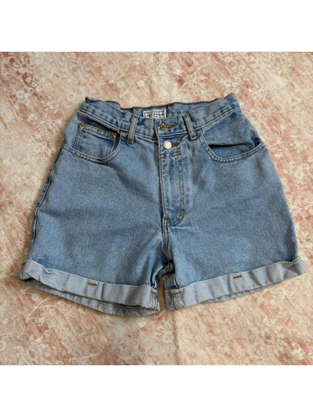 Vintage Arizona Light Wash Cuffed Denim Shorts Size 3